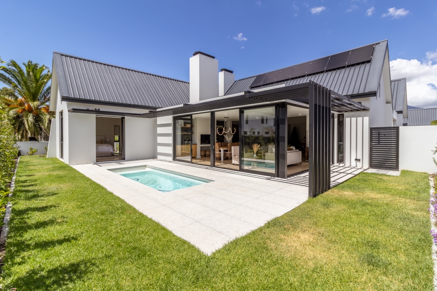 4 Bedroom Property for Sale in Pearl Valley at Val de Vie Western Cape